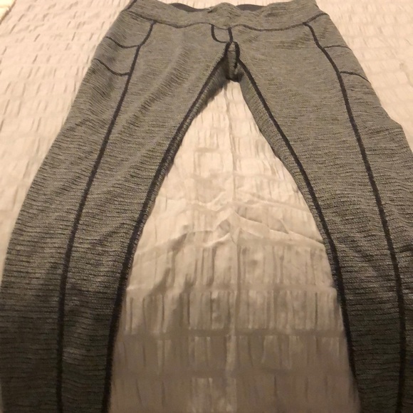 Workout pants - Picture 2 of 3